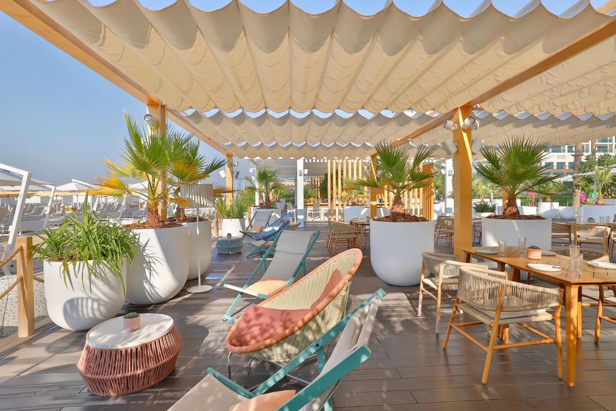 Marriott Resort Palm Jumeirah, Дубай Экстерьер фото The Sky Bar