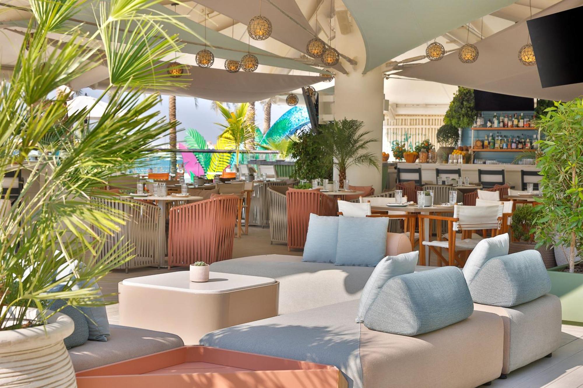 Marriott Resort Palm Jumeirah, Дубай Экстерьер фото The Sky Bar