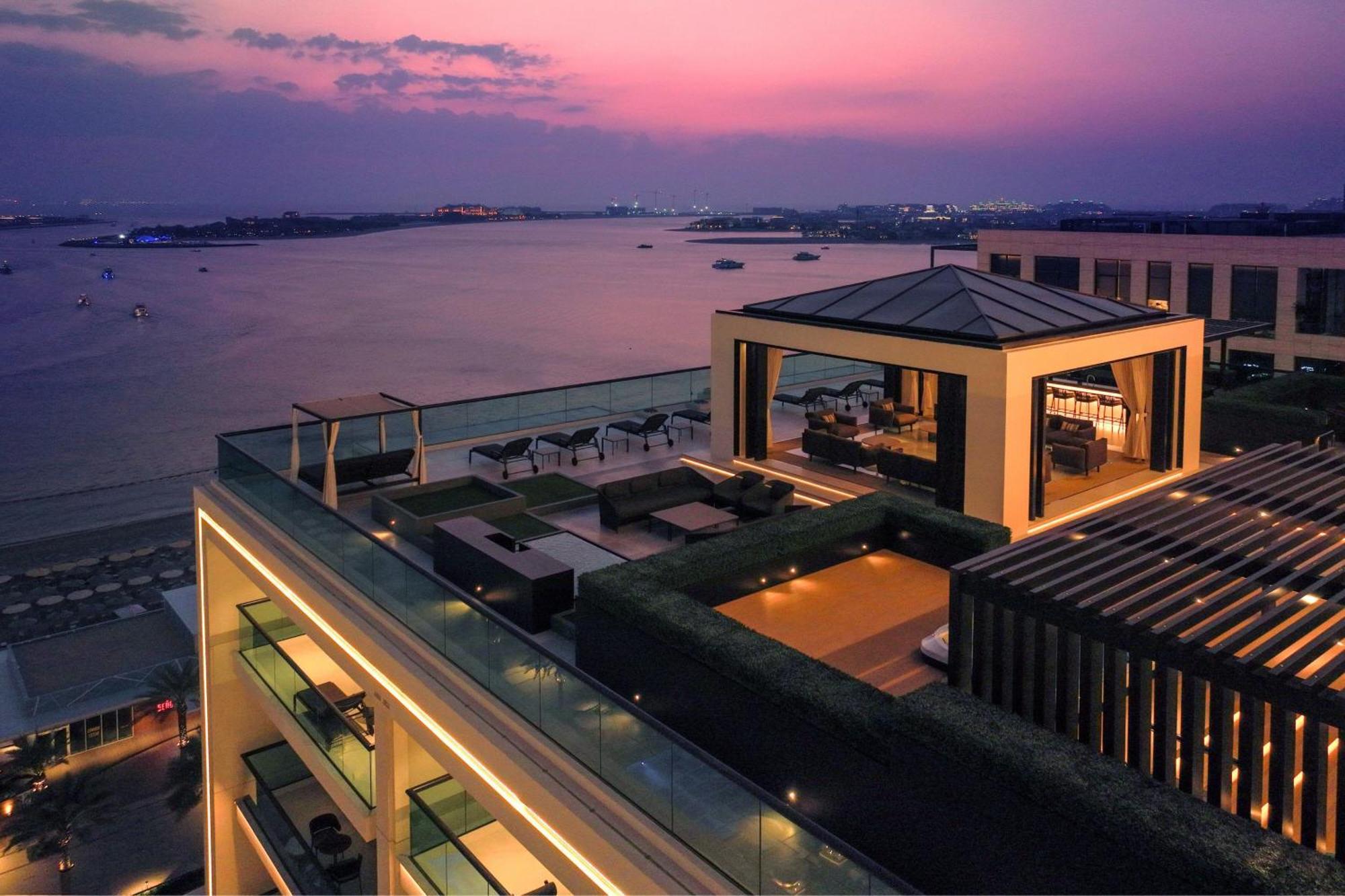 Marriott Resort Palm Jumeirah, Дубай Экстерьер фото The View
